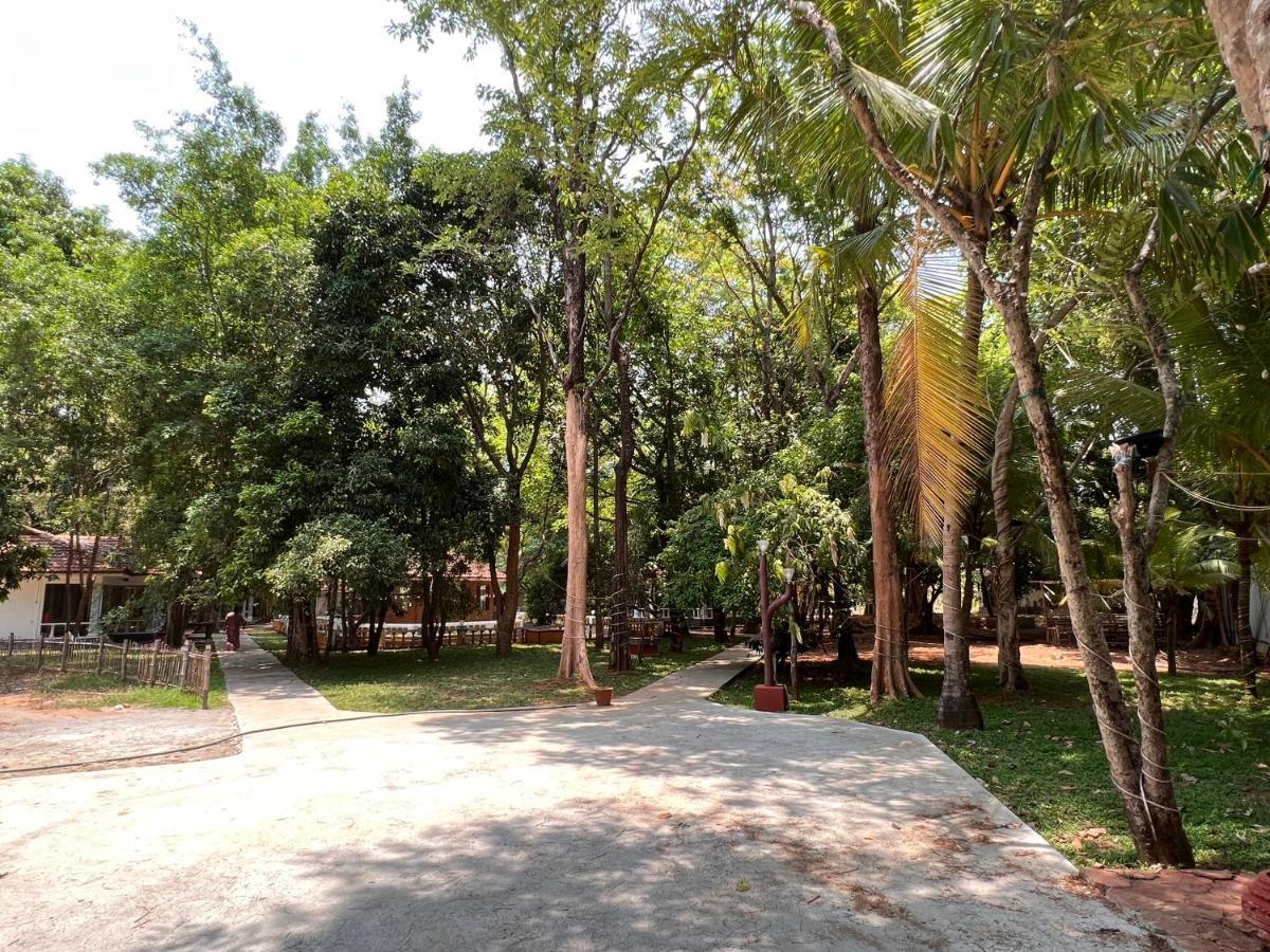 Surya Eco And Wedding Resort Thrissur Exterior photo